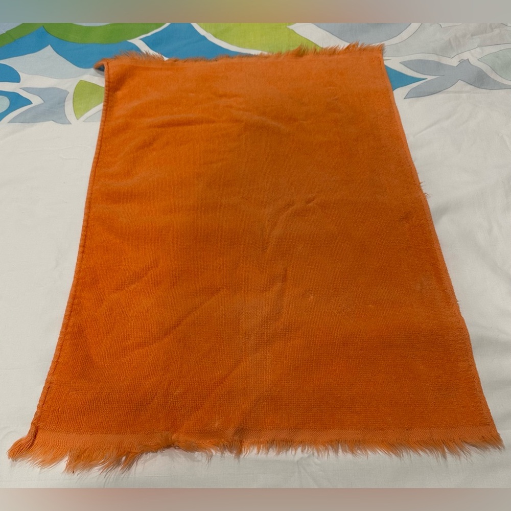 ❌SOLD❌Vintage 60s Orange Fringe Cotton Hand Towel